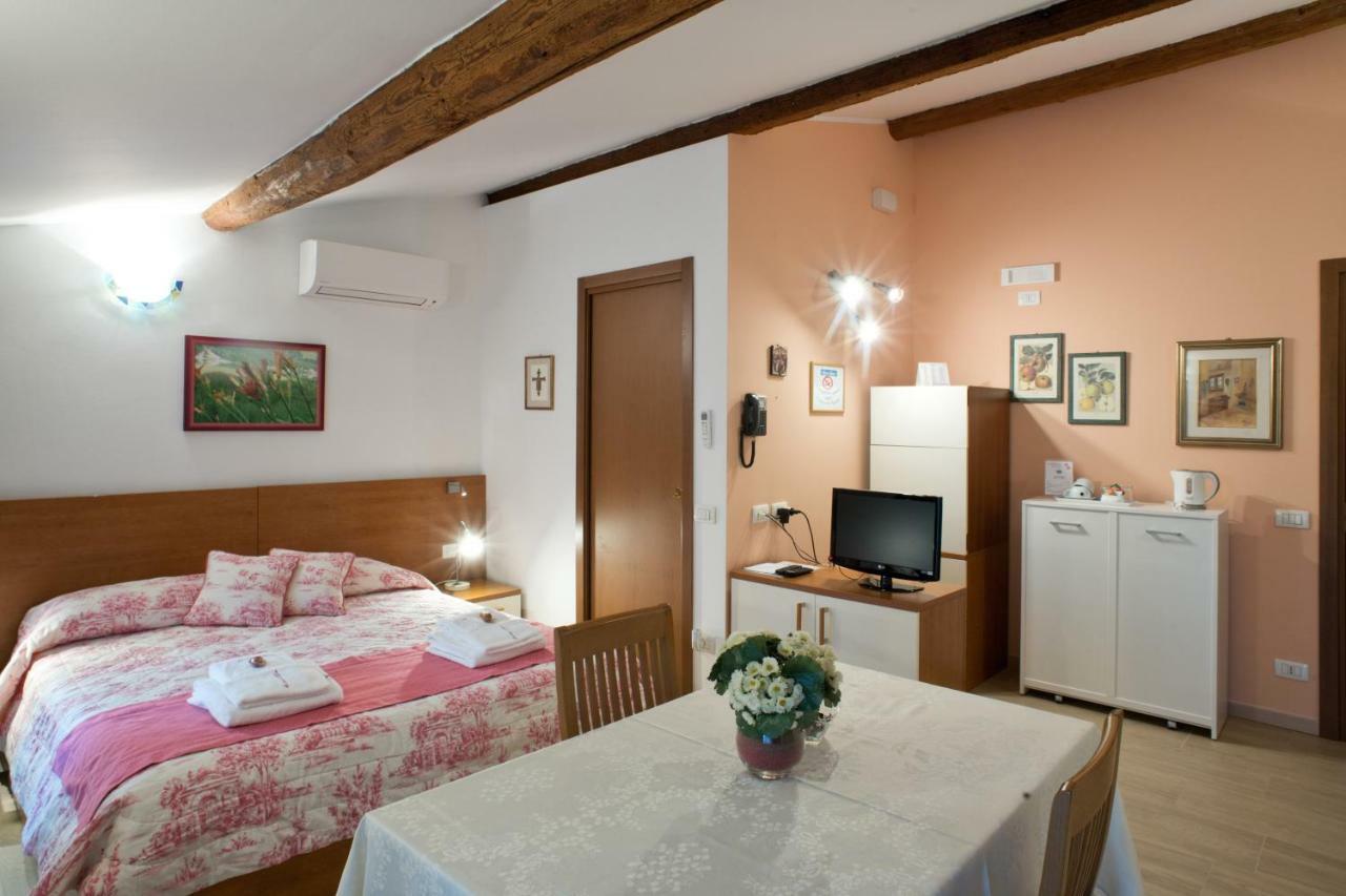 B&B La Casa Di Rosa Vago 외부 사진